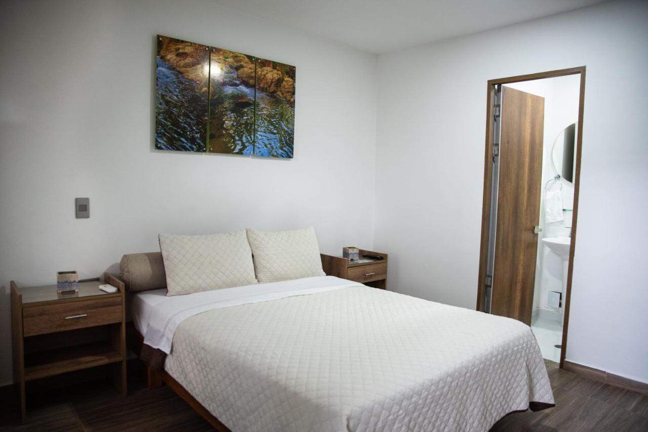 Hotel On The Rock Minca Εξωτερικό φωτογραφία