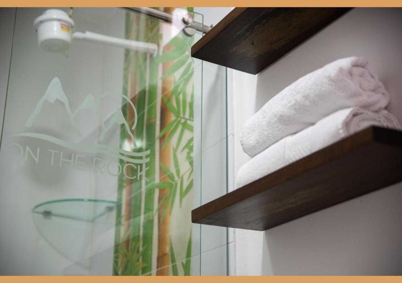 Hotel On The Rock Minca Εξωτερικό φωτογραφία