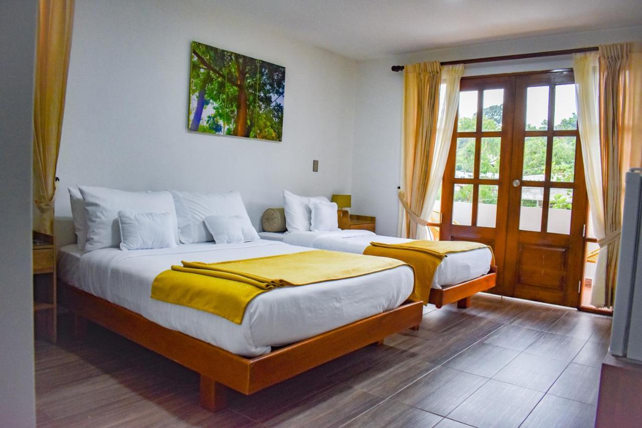 Hotel On The Rock Minca Εξωτερικό φωτογραφία