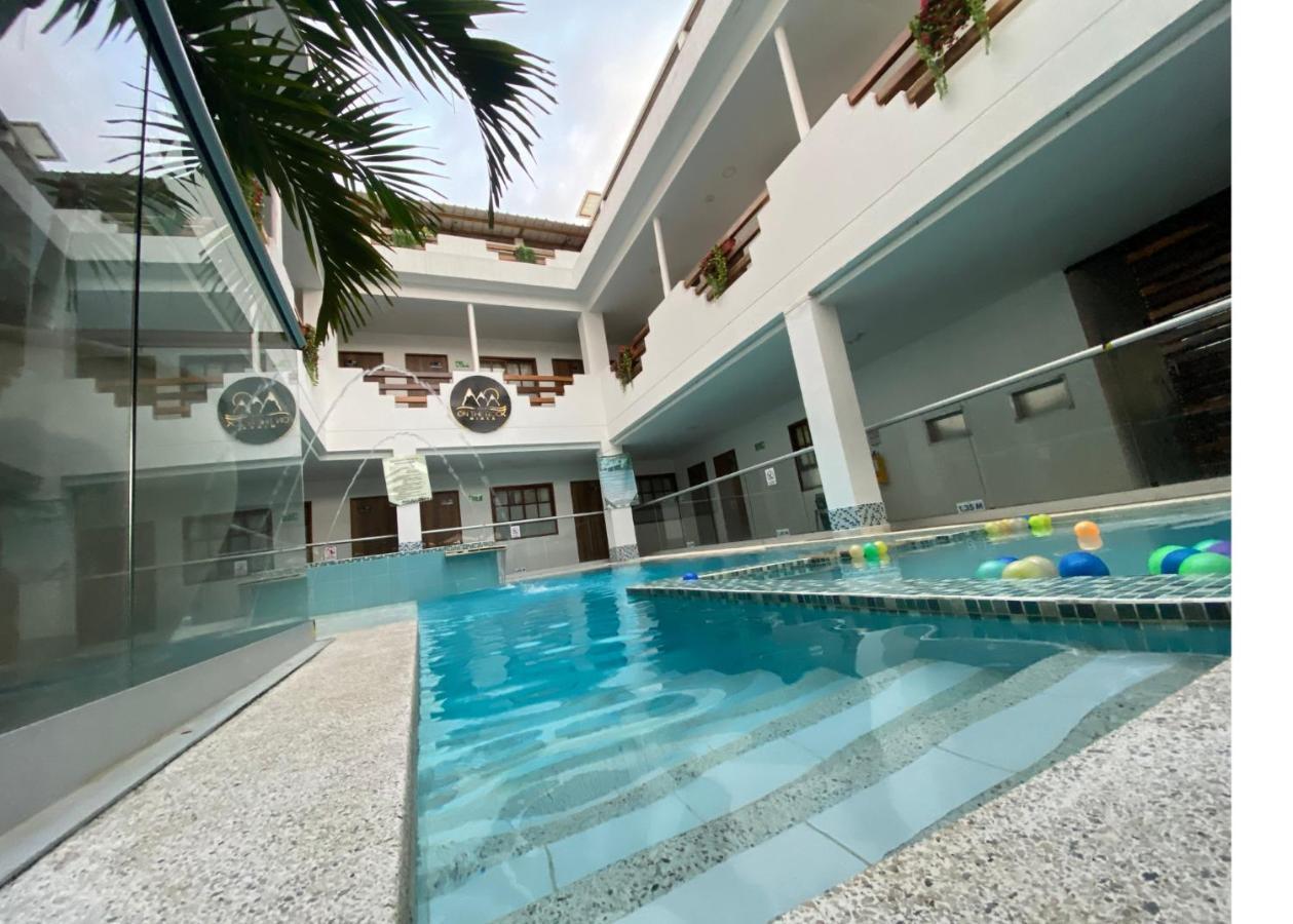 Hotel On The Rock Minca Εξωτερικό φωτογραφία