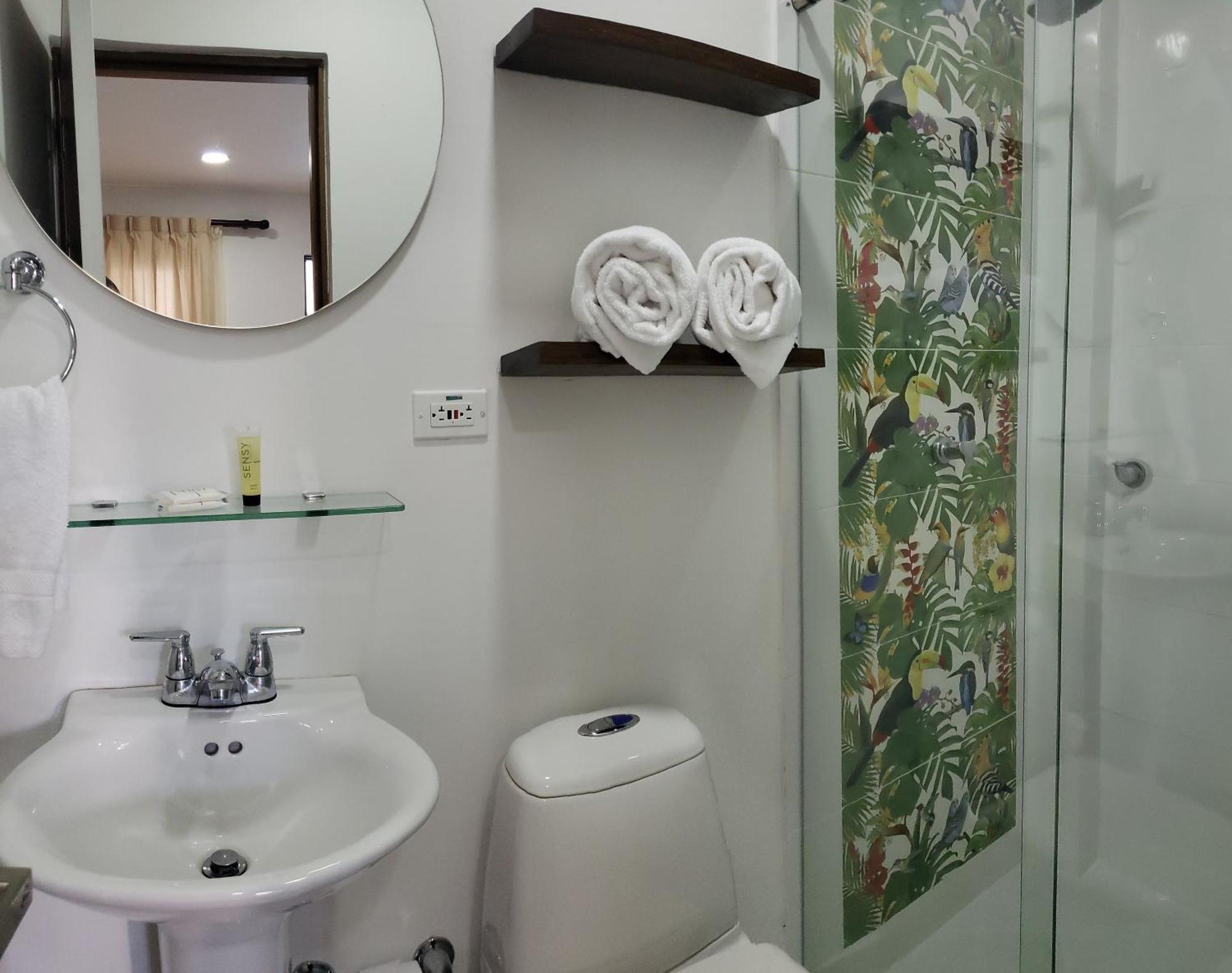 Hotel On The Rock Minca Εξωτερικό φωτογραφία