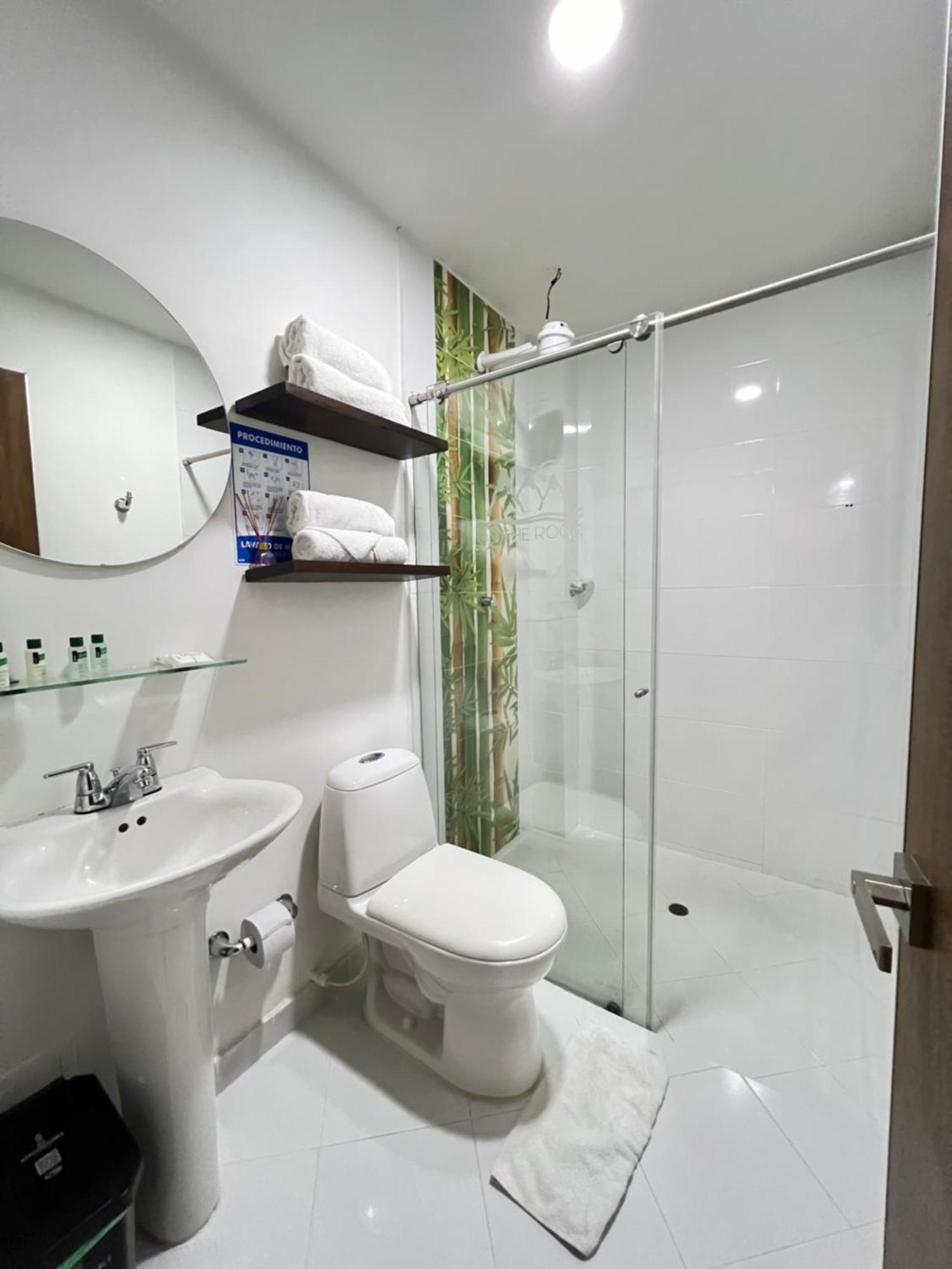 Hotel On The Rock Minca Εξωτερικό φωτογραφία